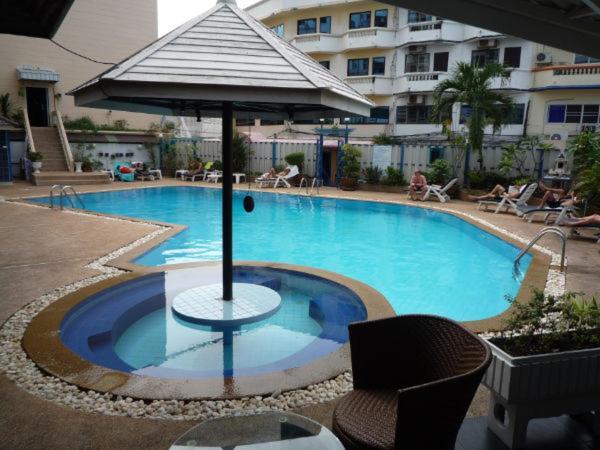 Marina Inn Pattaja Kültér fotó